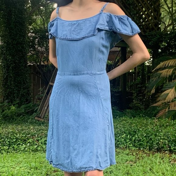 🥑FREE🥑 w/any FP purchase HeartSoul Denim Romper in Blue - Picture 1 of 3